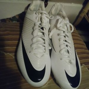 Nike women's sports cleats